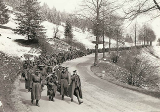 Illustration for article titled These Previously Unseen Photos Bear Witness to the Carnage of World War II